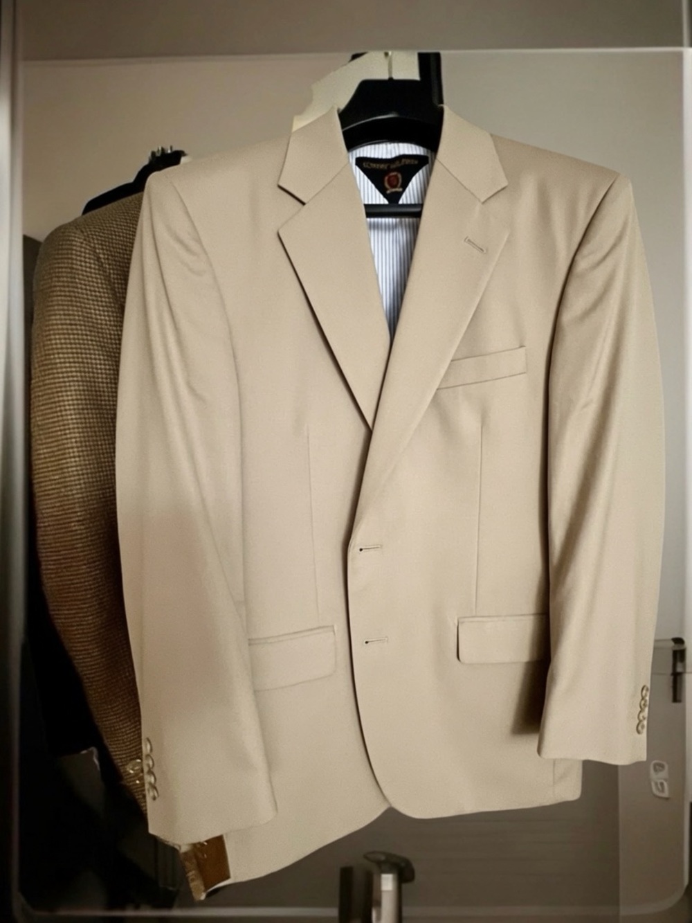 Tommy Hilfiger Tan Wool Sport Coat Blazer 42R Beige 2 Button Classic